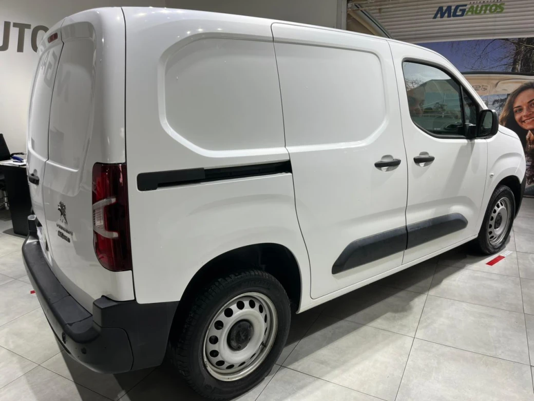 imagen 0 de vehiculo con id 2200